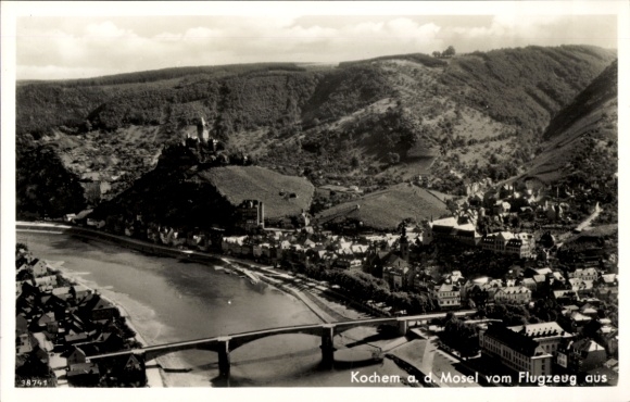 Ak Cochem an der Mosel, Fliegeraufnahme