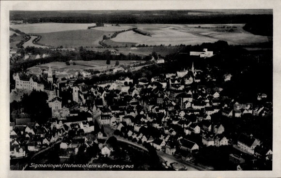 Ak Sigmaringen an der Donau, Luftaufnahme von  Hohenzollern, Stadtansicht, 1942