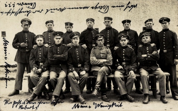 Photo Postcard Landsberg am Lech Upper Bavaria, German soldiers in uniform