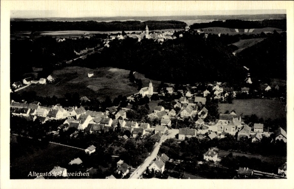 Ak Altenstadt Illereichen in Schwaben, Fliegeraufnahme von Ort und Umgebung