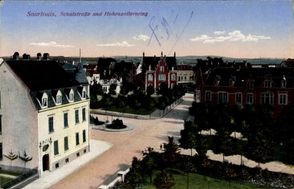 Postcard Saarlouis in Saarland, view of Schulstraße and Hohenzollernring