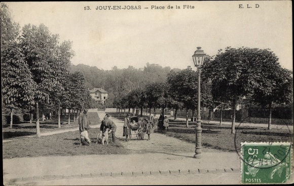 Postcard Jouy en Josas Yvelines, Place de la Fete