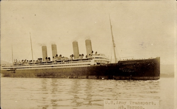 Foto Ak Amerikanisches Truppentransportschiff USS Mount Vernon, ehem. Dampfer Kronprinzessin Cecilie