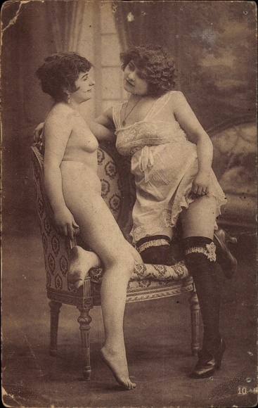 Postcard Naked woman and woman in underwear, breasts