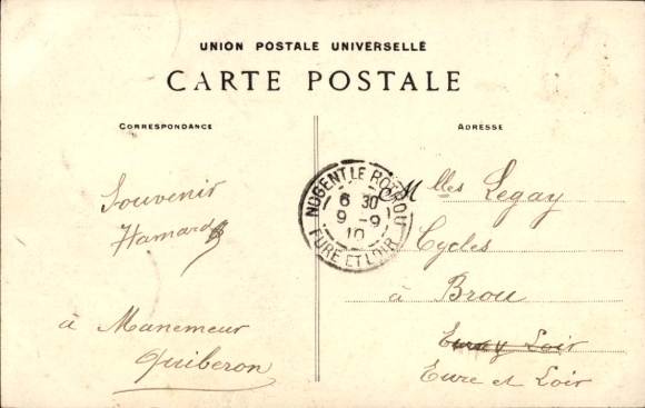 PC Pont l'Abbé Finistère, woman in Breton costume