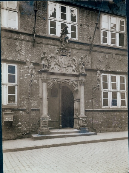 Photo Stade in Lower Saxony, part at the town hall, entrance