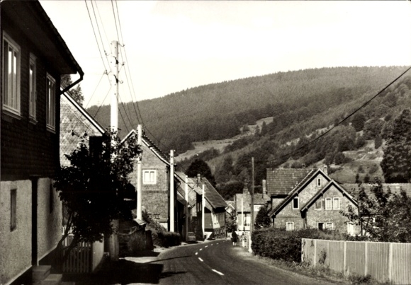 Picture PC Gießübel in Thuringia, old street, houses, green hills, black and white photo