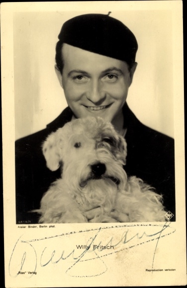Postcard actor Willy Fritsch, portrait with hat, terrier, autograph