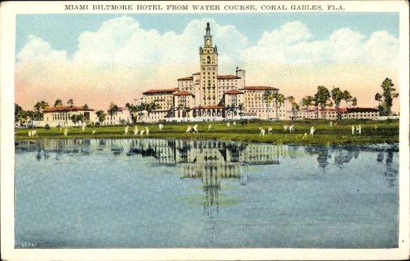 Ak Coral Gables Florida USA, Miami Biltmore Hotel, uitzicht op het water, weerspiegeling van water, bomen...
