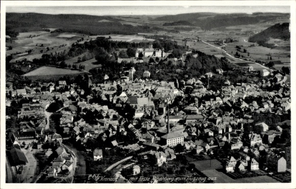 Ak Kronach in Oberfranken, Veste Rosenberg, Fliegeraufnahme