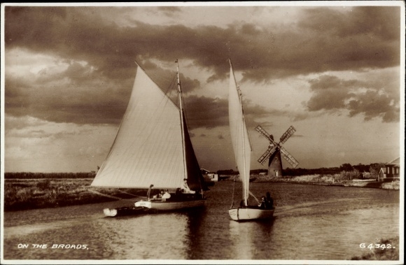 Ak Norwich Norfolk England, on the Broads, Segelboote, Windmühle