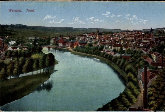 Ak Werden Essen im Ruhrgebiet, Panoramablick auf  Fluss, Häuser, Landschaft