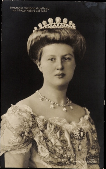 Ak Herzogin Victoria Adelheid, Sachsen Coburg Gotha
