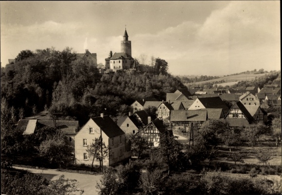 Postcard Posterstein in Thuringia, view of the town, castle, half-timbered houses