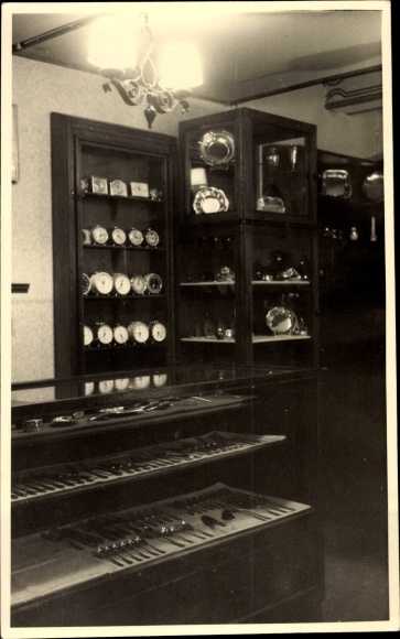 Photo Postcard silver and watch shop, interior view, showcases