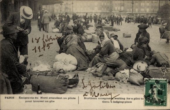 Postcard Paris, refugees from the Nord department, World War I