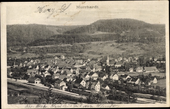 Ak Murrhardt in Württemberg, Totalansicht der Ortschaft, Bahnhof, Gleisseite