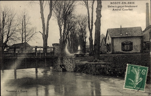 KP Rozoy en Brie Seine et Marne, Usine a gaz et boulevard Amiral Courbet