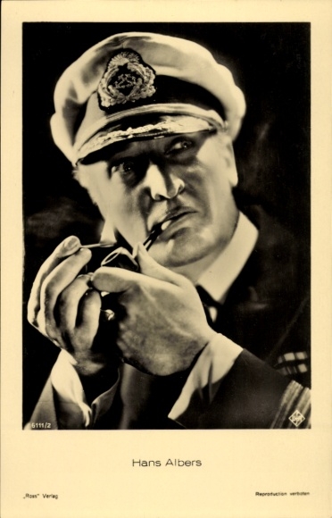 Ak Schauspieler Hans Albers, Portrait mit Pfeife, Kapitänsmütze, Ross Verlag Nr. 6111/2