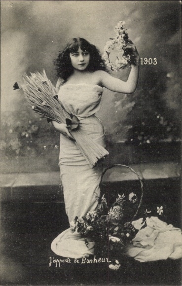 Ak Jahreszahl 1903, Frau in weißem Kleid, Ernte, Korb