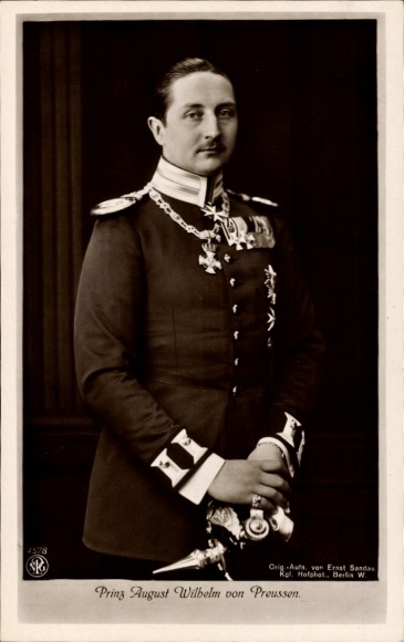 Postcard Prince August Wilhelm of Prussia, portrait, uniform, NPG 4578