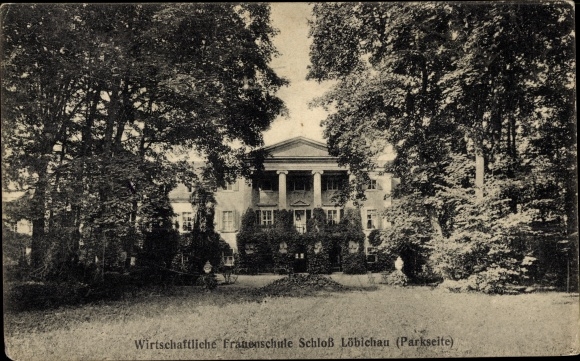 Postcard Löbichau in Thuringia, Castle, Economic Women&#39;s School