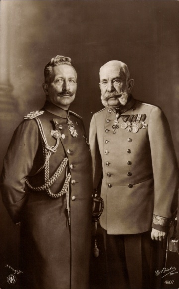 Ak Kaiser Franz Joseph I., Kaiser Wilhelm II., Portrait, Orden, Uniform