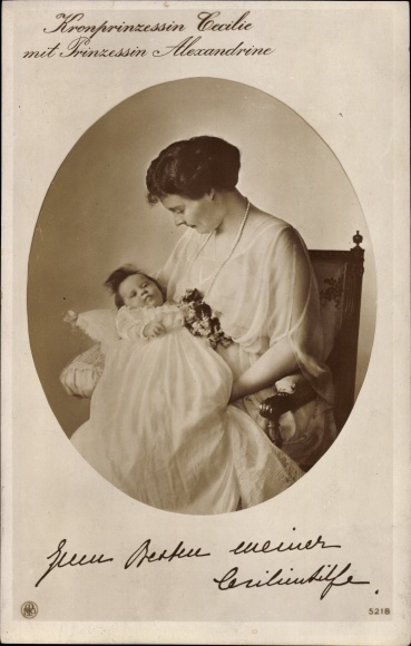Ak Kronprinzessin Cecilie von Preußen, Prinzessin Alexandrine, Cecilienhilfe, NPG 5218
