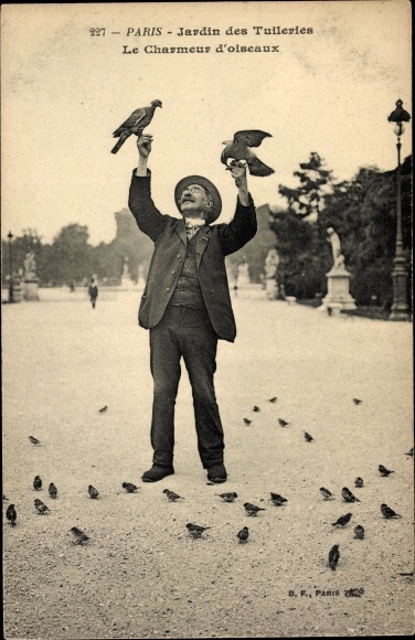 Postcard Paris, The Bird Charmer, Tuileries Garden