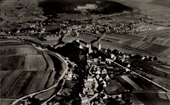 Ak Hirschberg Beilngries im Altmühltal Bayern, Schloss Hirschberg, Fliegeraufnahme, Exerzitienhaus