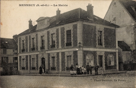 CPA Mennecy-Essonne, Gemeentehuis