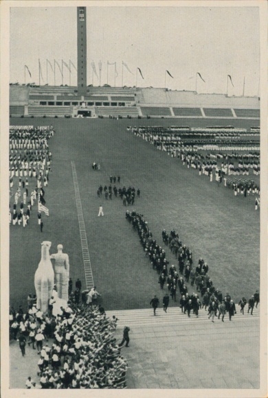 Collector's card Olympics 1936, Hitler at the head of the International Olympic Committee