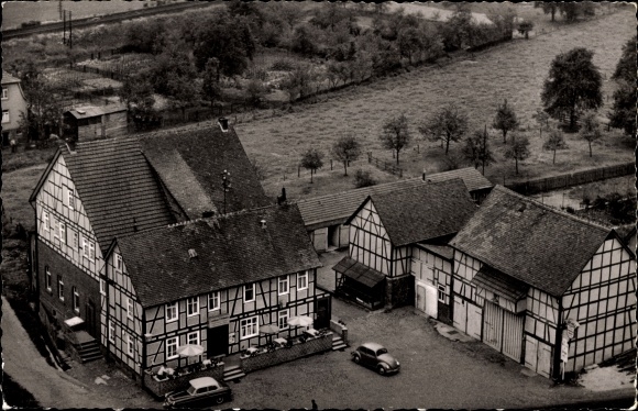Postcard Cölbe an der Lahn, Gasthof Orthwein, half-timbered structure, bird show
