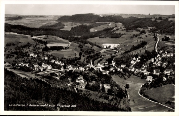 Ak Leinstetten Dornhan im Schwarzwald, Luftaufnahme