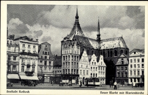 Postcard Rostock in Mecklenburg, Neuer Markt with Marienkirche