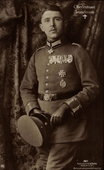Ak Kampfflieger Oberleutnant Immelmann, RPH, Eisernes Kreuz, Pour le Merite