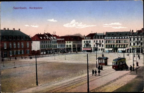 PC Saarlouis in Saarland, tram, marketplace, footwear