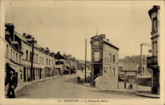 Ak Barentin Seine Maritime, Straße in  La Route du Havre, Patisserie