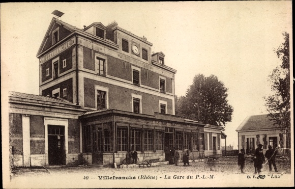 Postcard Villefranche sur Saône Rhône, The PLM station