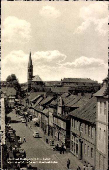 KP Heilbad Heiligenstadt Eichsfeld Turyngia, widok na Karl-Marx-Straße, Martinskirche, domy