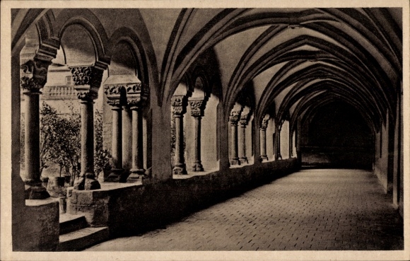 Ak Bamberg in Oberfranken, Kreuzgang, Säulen, Arkaden,  Karmelitenkloster