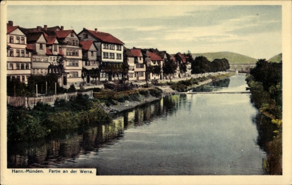Postcard Hann. Münden, part of the Werra, buildings on the bank