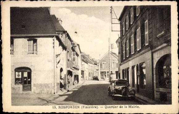 Ak Rosporden Finistère,  Quartier de la Mairie, Straßenansicht, Auto