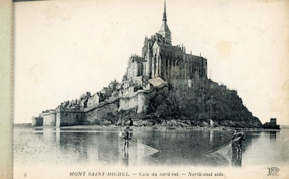 small album with 9 PCs from Le Mont Saint Michel Manche