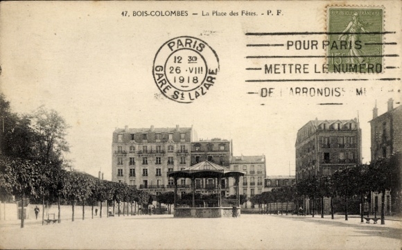 Ak Bois Colombes Hauts de Seine, La Place des Fetes