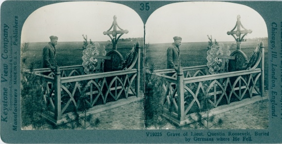 Stereo photo Marne, Grave of Lieut. Quentin Roosevelt, I WW