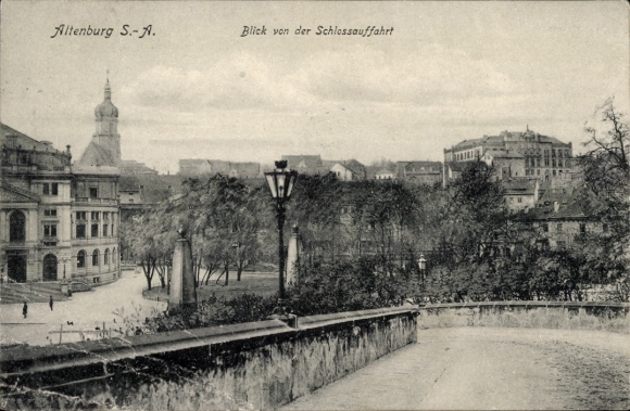 Ak Altenburg in Thüringen, Blick von der Schlossauffahrt