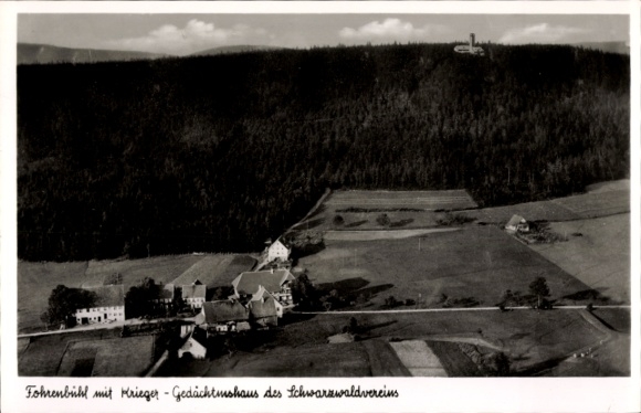 Ak Fohrenbühl Lauterbach im Schwarzwald, Fliegeraufnahme, Krieger- und Gedächtnishaus