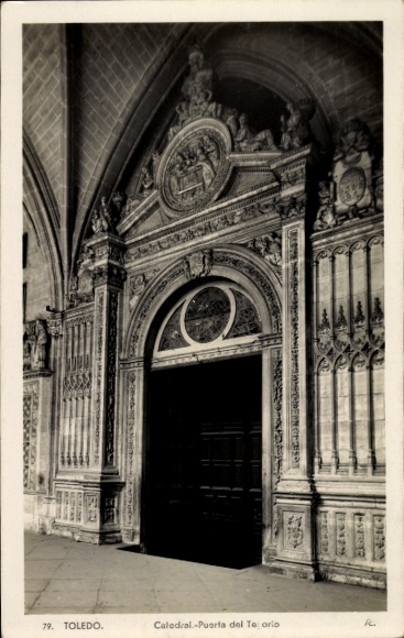 KP Toledo Castile La Mancha Hiszpania, katedra, Puerta del Torio, szczegółowa architektura