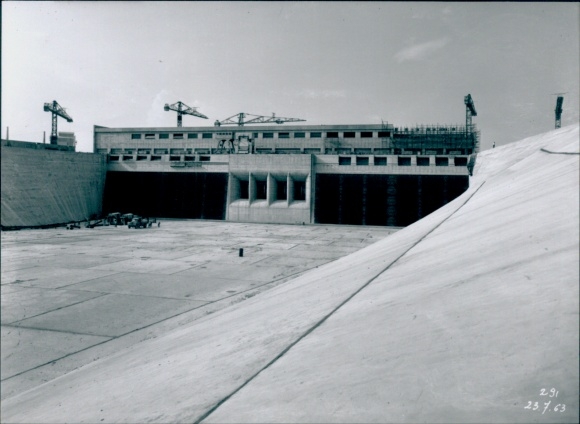 Photo Rhinau Rheinau Alsace Bas Rhin, hydroelectric power station, Henri Baranger 1963, La Photothèque EDF